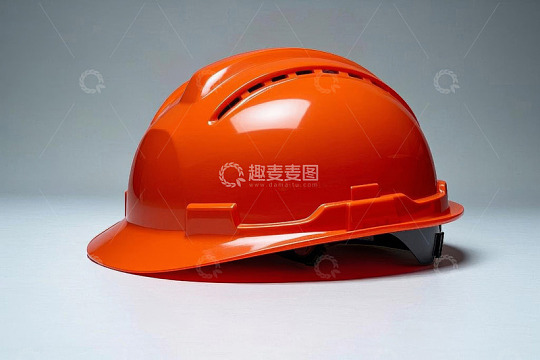 橙色安全帽特写