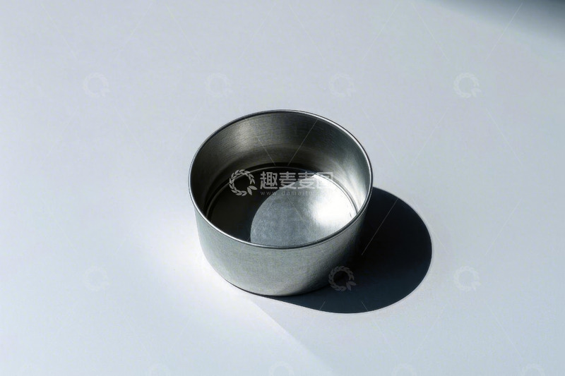 高清大图下载【趣麦麦图】金属圆形容器特写