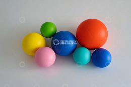 多彩圆球玩具静物素材
