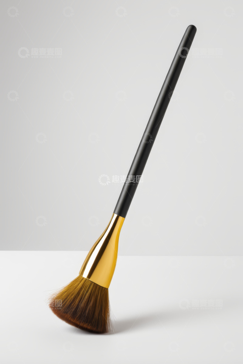 高清大图下载【趣麦麦图】金色黑色化妆刷特写