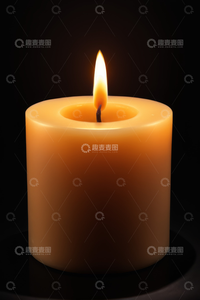 高清大图下载【趣麦麦图】点燃的圆柱形蜡烛特写
