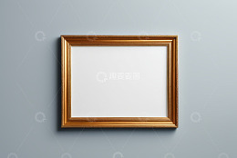 墙上的金色艺术框架