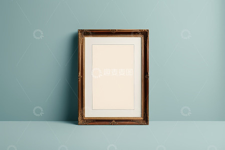 蓝色背景前的复古装饰画框架