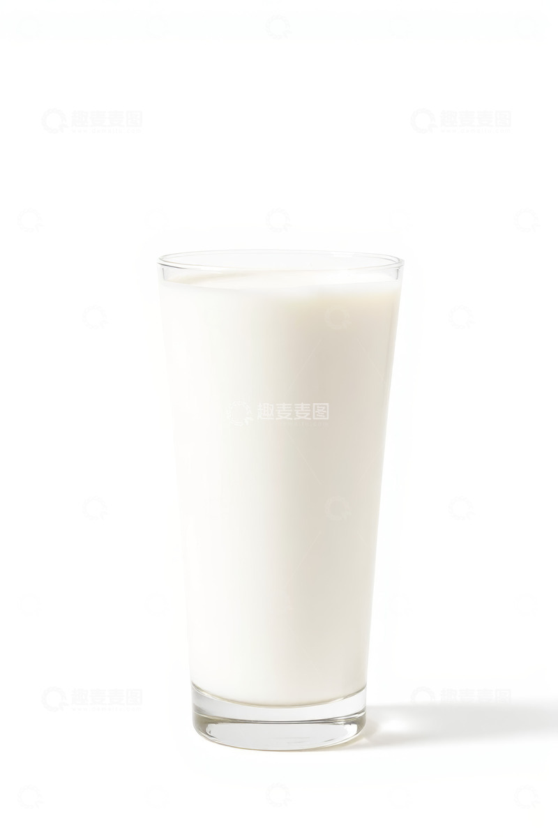 高清大图下载【趣麦麦图】玻璃杯装的白色牛奶饮品