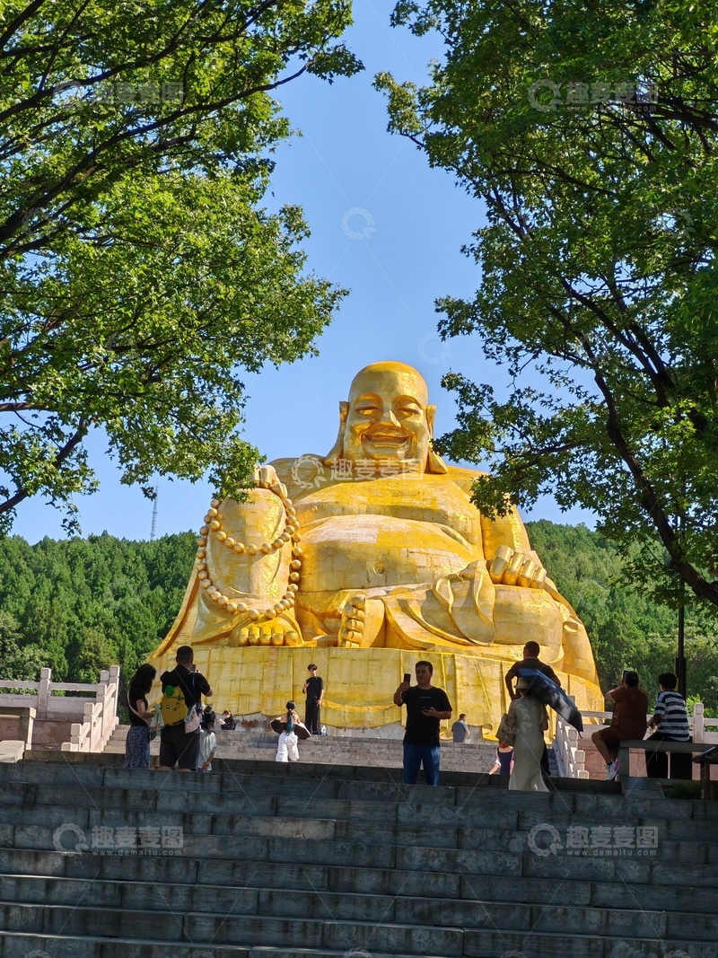 高清大图下载【趣麦麦图】金色大佛景观旅游摄影