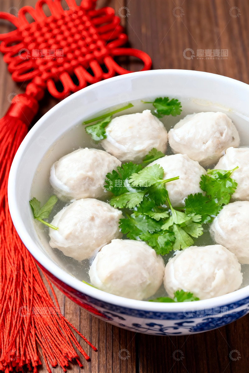 高清大图下载【趣麦麦图】瓷碗鱼丸汤美食摄影图片