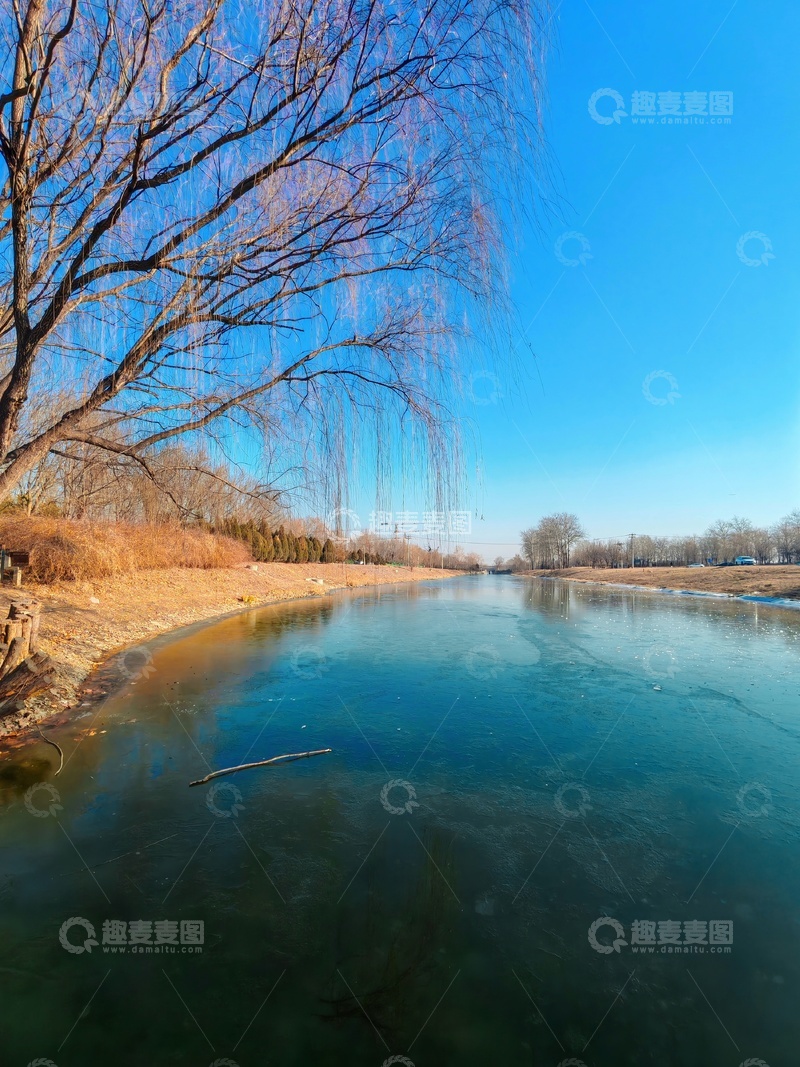 高清大图下载【趣麦麦图】冬日河边风光