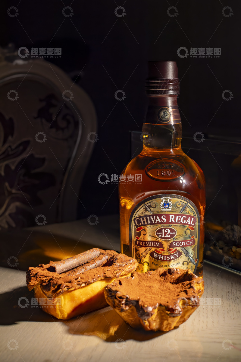 高清大图下载【趣麦麦图】美味蛋糕与洋酒