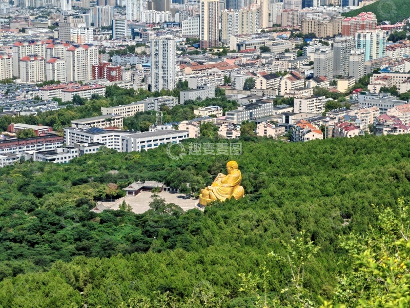 高清大图下载【趣麦麦图】城市风光金色佛像山林景观