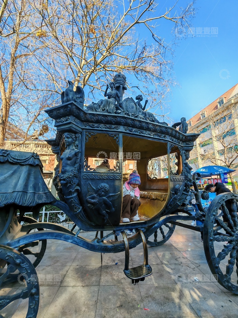 高清大图下载【趣麦麦图】复古马车街景写真