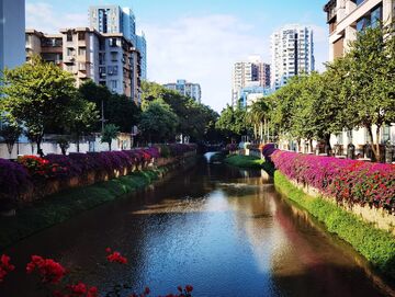 城市河畔风光摄影