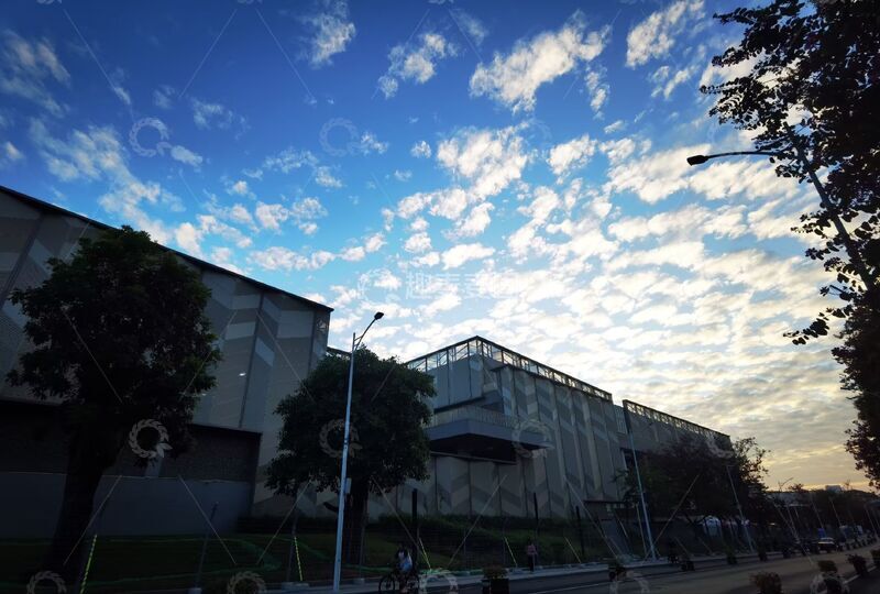 高清大图下载【趣麦麦图】-傍晚校园建筑风光摄影
