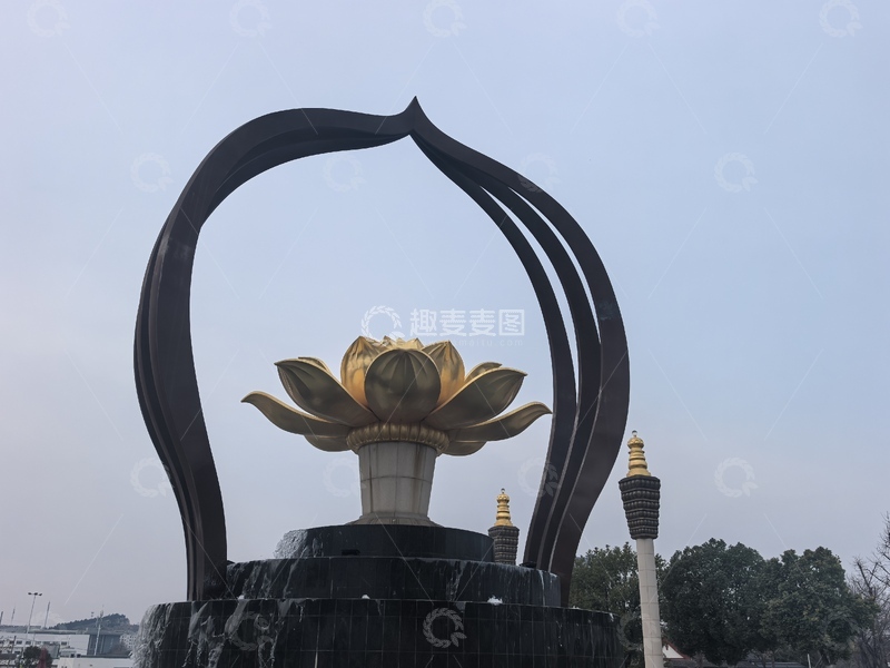 高清大图下载【趣麦麦图】金色莲花雕塑景观艺术