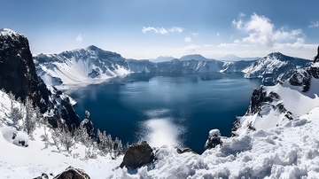雪山湖泊壮丽风光
