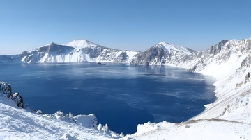 冰雪长白山湖光山色