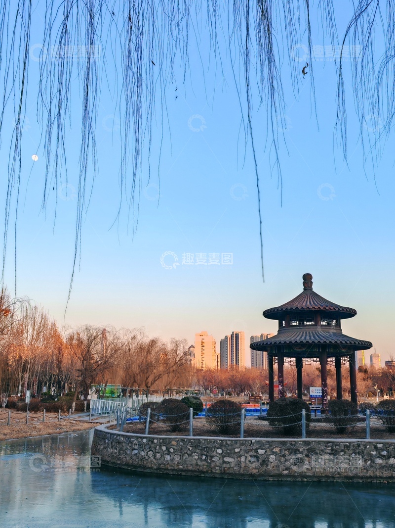 高清大图下载【趣麦麦图】冬日公园亭台水景