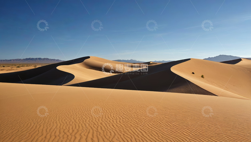高清大图下载【趣麦麦图】广袤沙漠中的沙丘景观