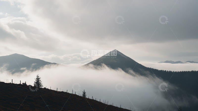 高清大图下载【趣麦麦图】山间云雾缭绕的自然风光