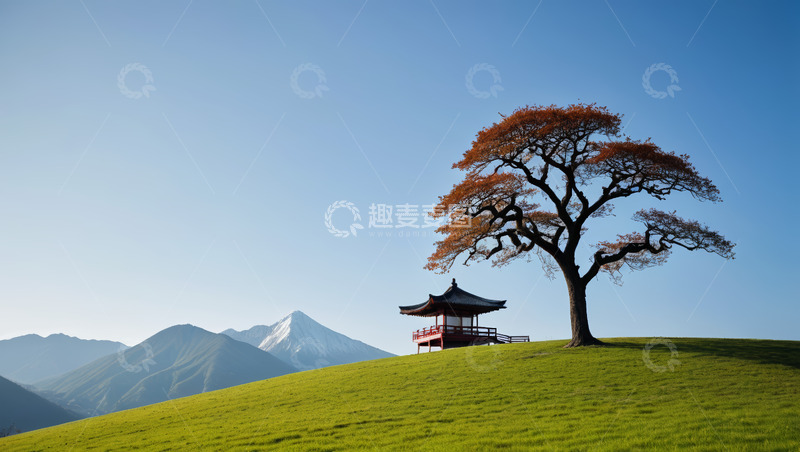 高清大图下载【趣麦麦图】山丘上红树、亭子与远山景观