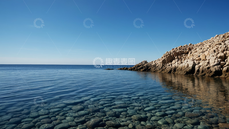 高清大图下载【趣麦麦图】海岸边清澈海水与岩石景观