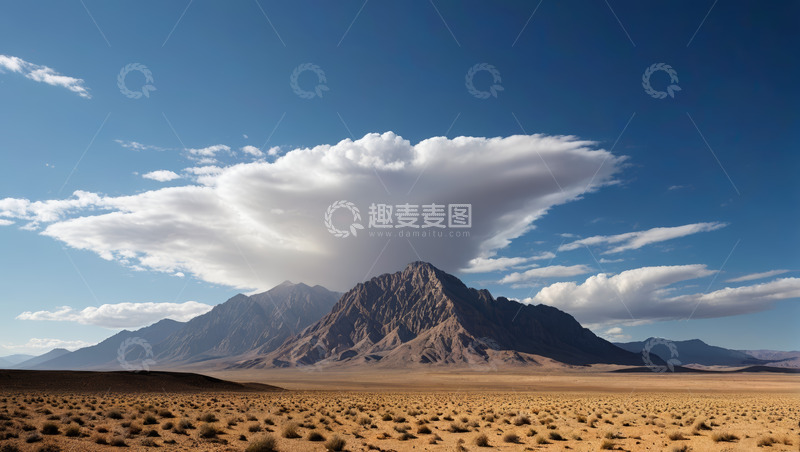 高清大图下载【趣麦麦图】沙漠中的山脉与天空景象