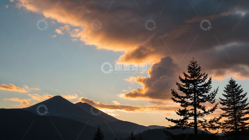 高清大图下载【趣麦麦图】夕阳下的山峦与松林景观
