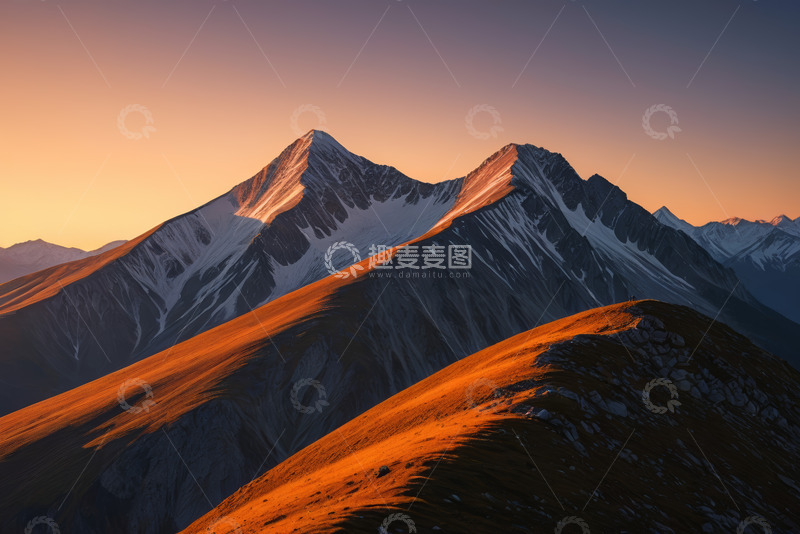 高清大图下载【趣麦麦图】夕阳下的雪山自然风光