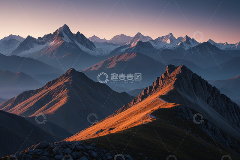 高清大图下载【趣麦麦图】日落时分连绵山脉自然风光