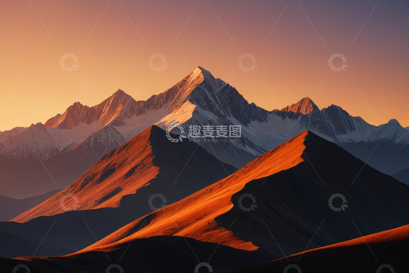 高清大图下载【趣麦麦图】夕阳下的雪山远景