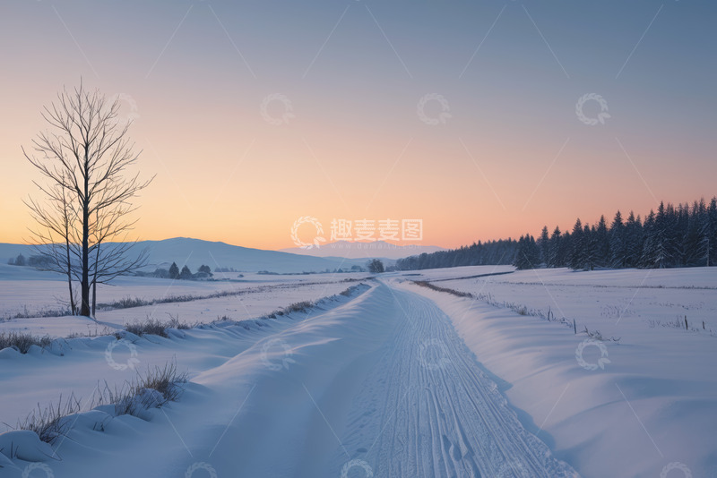 高清大图下载【趣麦麦图】雪地旷野中的乡间小路