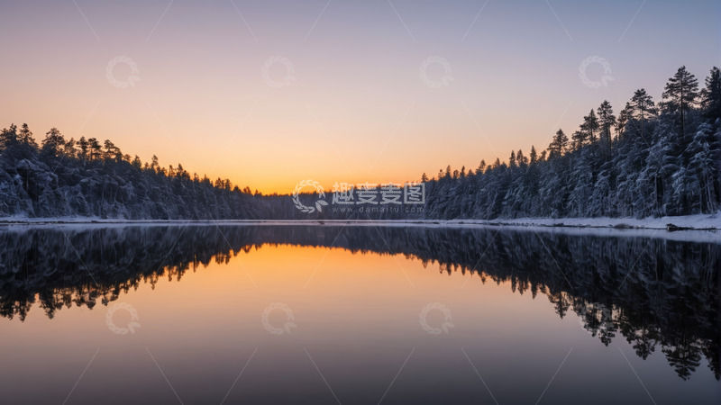 高清大图下载【趣麦麦图】雪后森林湖畔日出景象