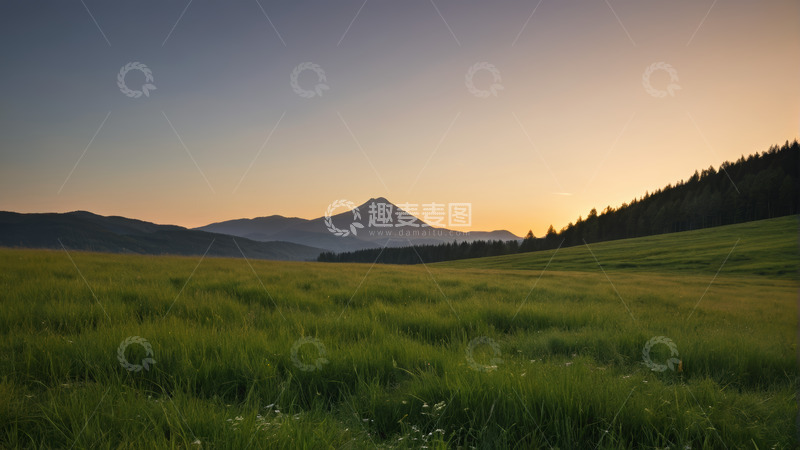 高清大图下载【趣麦麦图】黄昏时分草原与远山景色