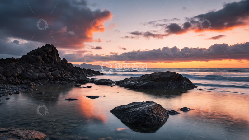 高清大图下载【趣麦麦图】海岸礁石与日落天空景象