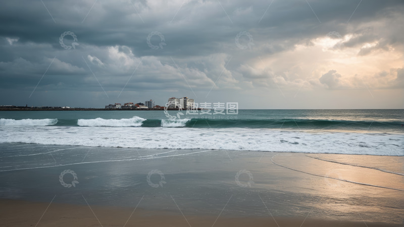 高清大图下载【趣麦麦图】海边城市海浪与阴云景象