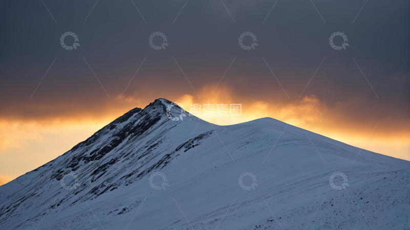 高清大图下载【趣麦麦图】夕阳下的雪山景观