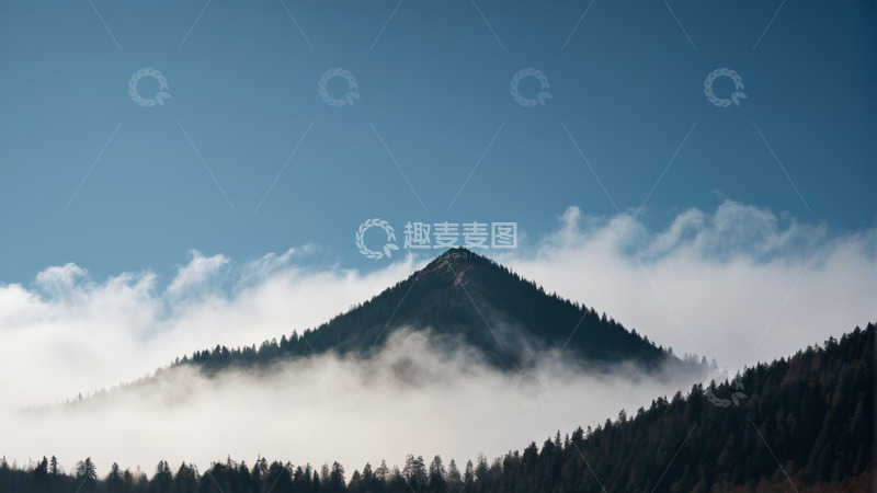 高清大图下载【趣麦麦图】云雾缭绕的山林与山峰