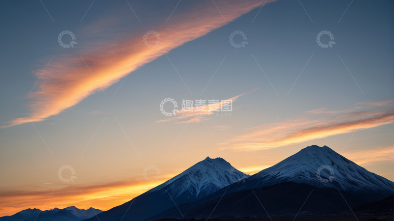 高清大图下载【趣麦麦图】雪山上空的绚丽晚霞