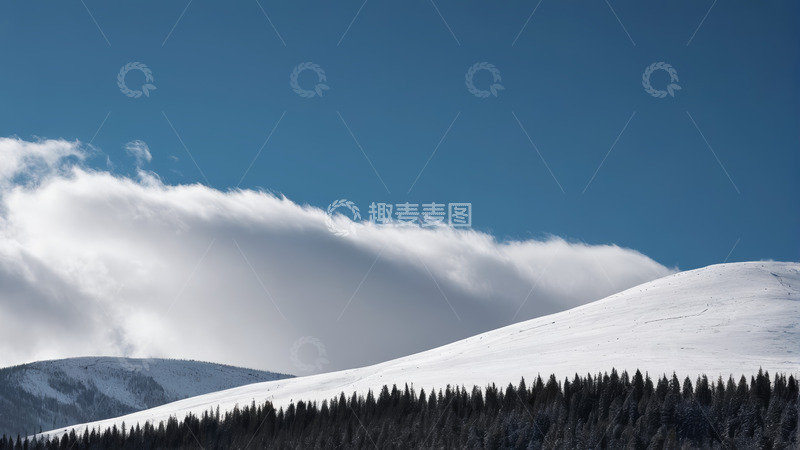 高清大图下载【趣麦麦图】雪山森林与蓝天云彩景观