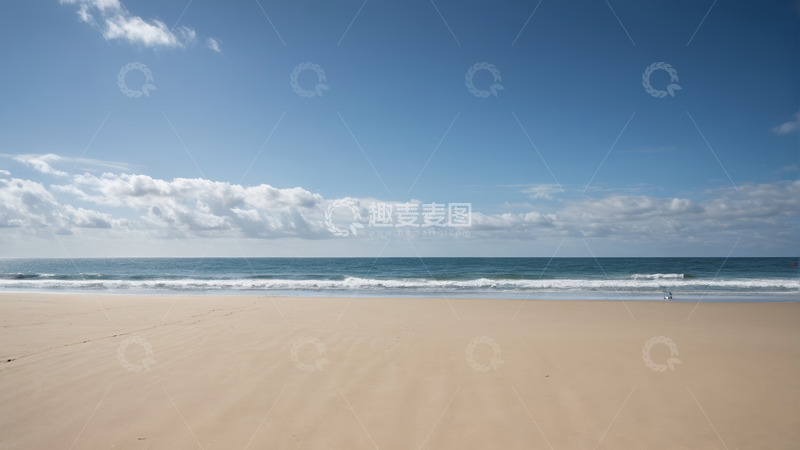 高清大图下载【趣麦麦图】空旷海滩与蓝天白云海景