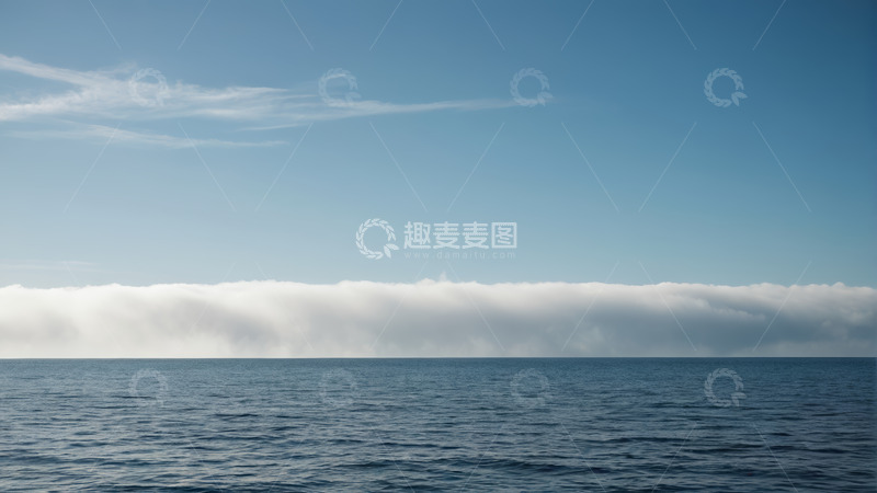 高清大图下载【趣麦麦图】海面上方蓝天与层叠云层
