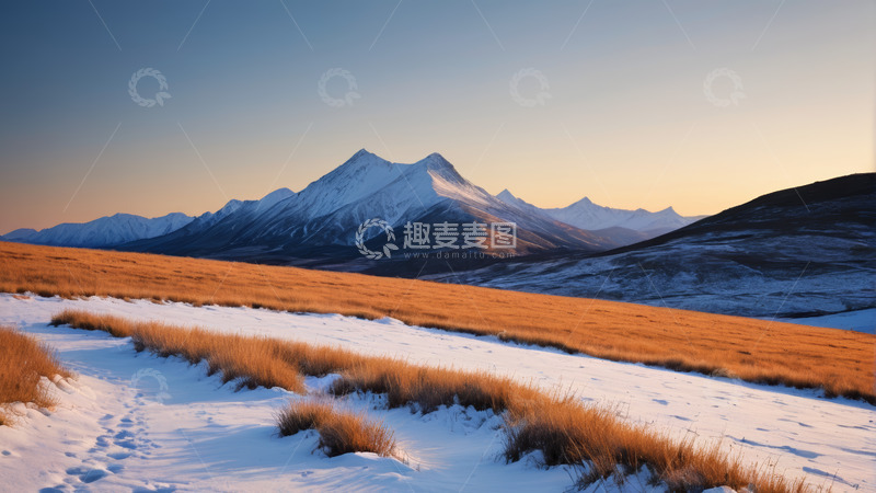 高清大图下载【趣麦麦图】雪覆草原与远山景观