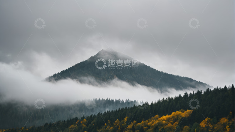 高清大图下载【趣麦麦图】云雾缭绕的山林自然景观