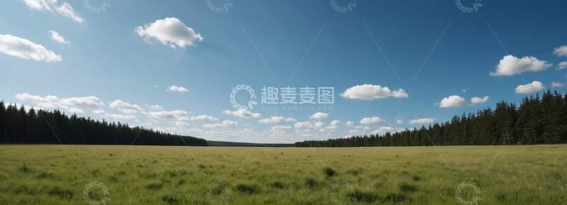高清大图下载【趣麦麦图】开阔草原与蓝天森林景观
