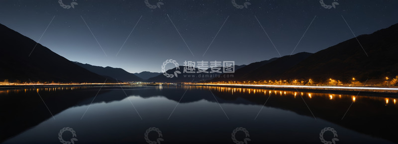 高清大图下载【趣麦麦图】夜晚山水间平静湖面景色