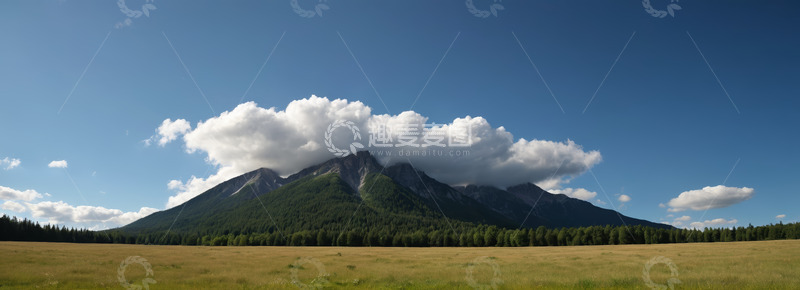 高清大图下载【趣麦麦图】蓝天白云下的山林草原景观