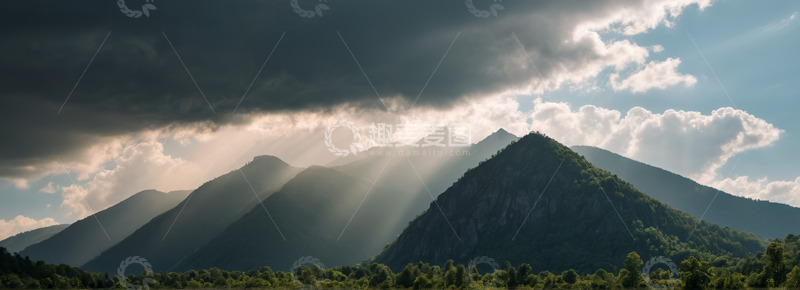 高清大图下载【趣麦麦图】山间云层穿透阳光风景