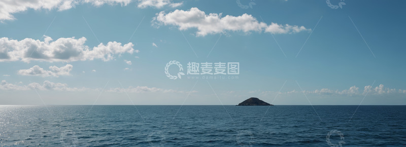高清大图下载【趣麦麦图】广阔海面与远处孤岛