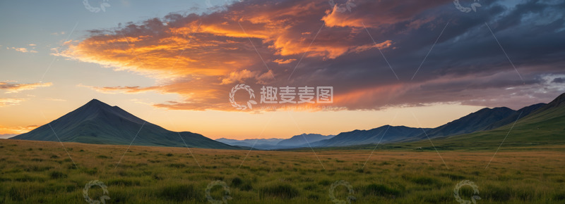 高清大图下载【趣麦麦图】草原山丘壮丽日落景观