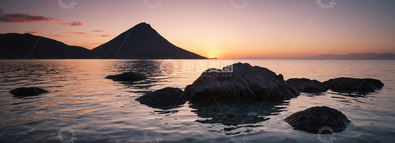 高清大图下载【趣麦麦图】海上日落山景与礁石