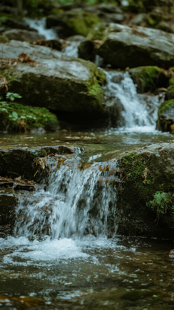 山间溪流景观自然风光摄影